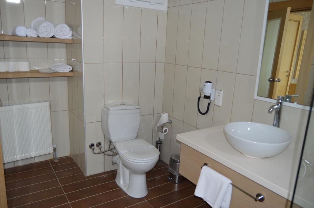 İmroz Kale Palace Hotel מראה חיצוני תמונה