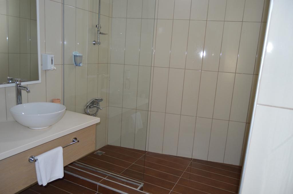İmroz Kale Palace Hotel מראה חיצוני תמונה